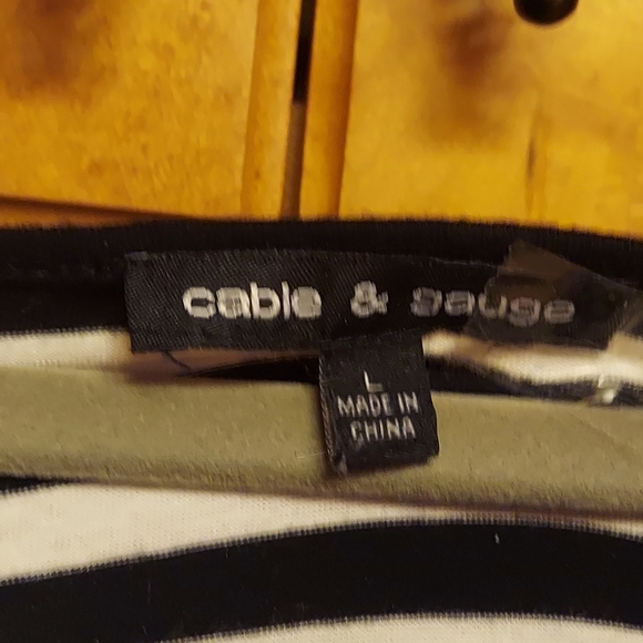 Cable and Gauge striped zippered top button sleeves casual top large - Picture 2 of 3